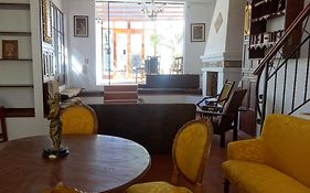 El Jardin De Su Merced B&B